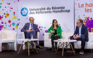 URRH 2023 - photo du lancement de la seconde journée de l'URRH. De gauche à droite : Didier Eyssartier, Directeur général de l'Agefiph, Christelle Peyre, Déléguée régionale adjointe de l'Agefiph Nouvelle-Aquitaine et Hugues Defoy, Directeur de la mobilisation du monde économique et social de l'Agefiph