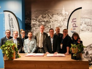 Signature de la convention entre Agefiph et Coca-Cola.